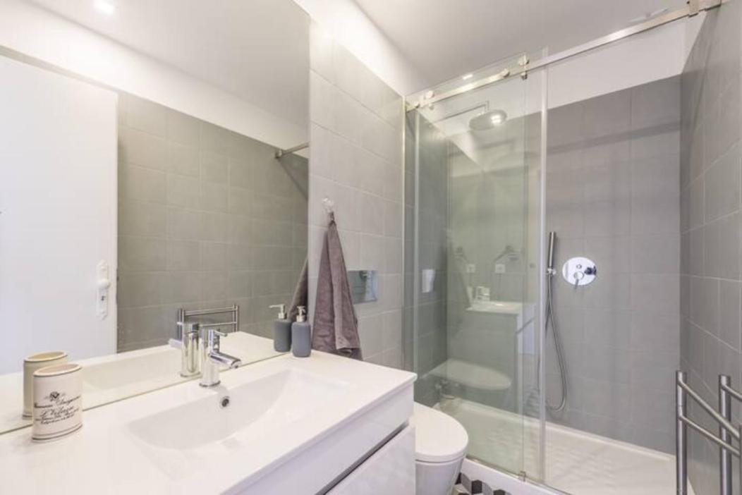 Guestready - Inside The Dots Apartment Porto Bagian luar foto